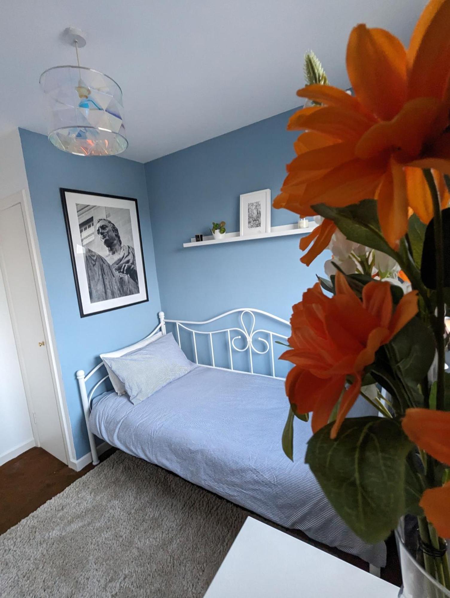 אדינבורו Single Room With Castle View מראה חיצוני תמונה